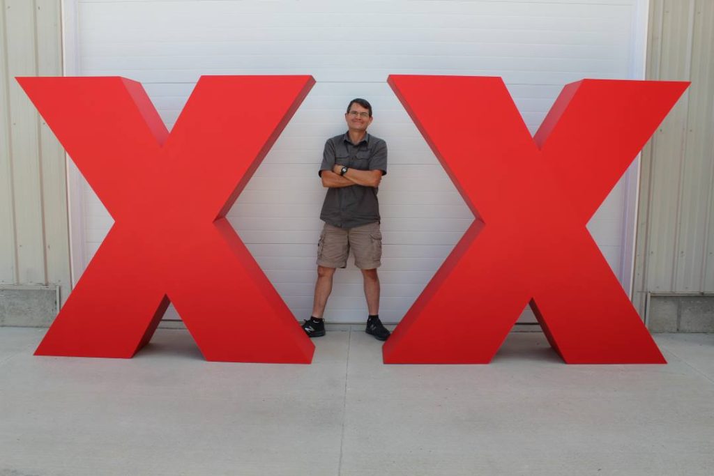 Ted X, signs, large letters